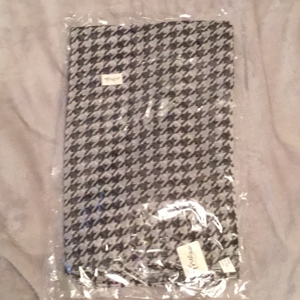 Houndstooth scarf RTR